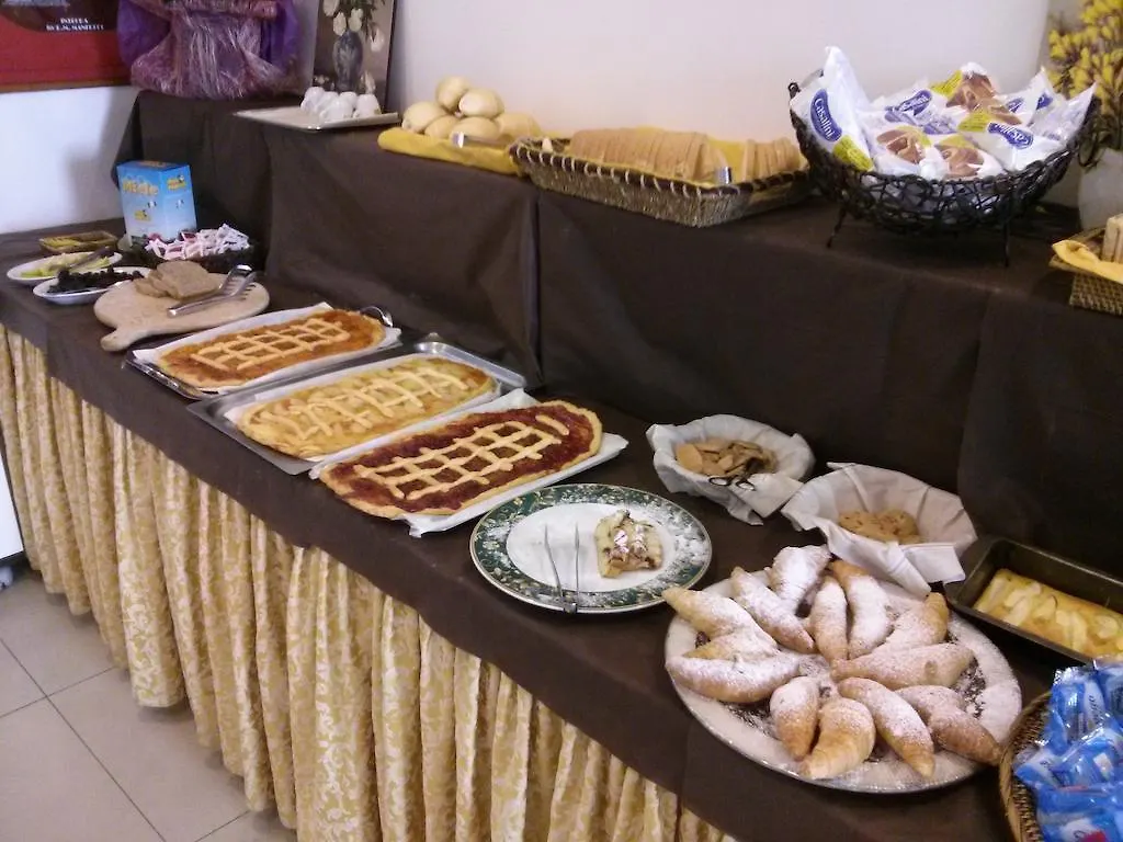 Hotel Sant'Elena Rimini 3*,